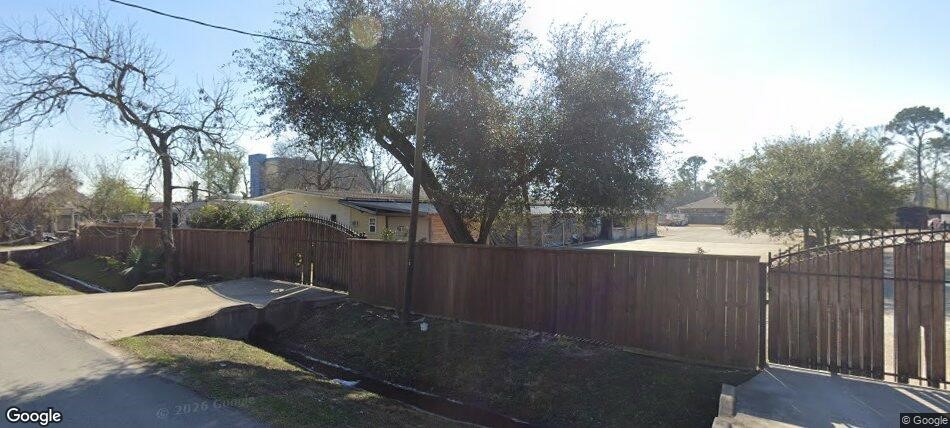 2502 Firnat Street Property Photo 1