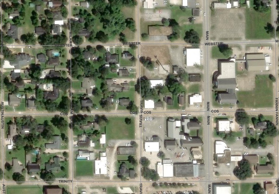 608 Travis Street Property Photo 4