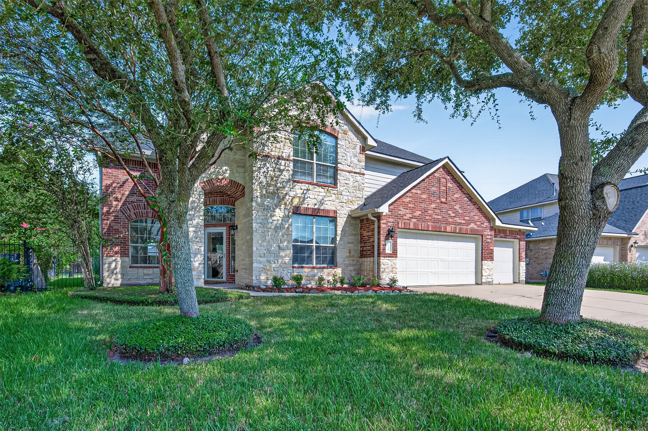 7731 Summer Shore Drive Property Photo 1
