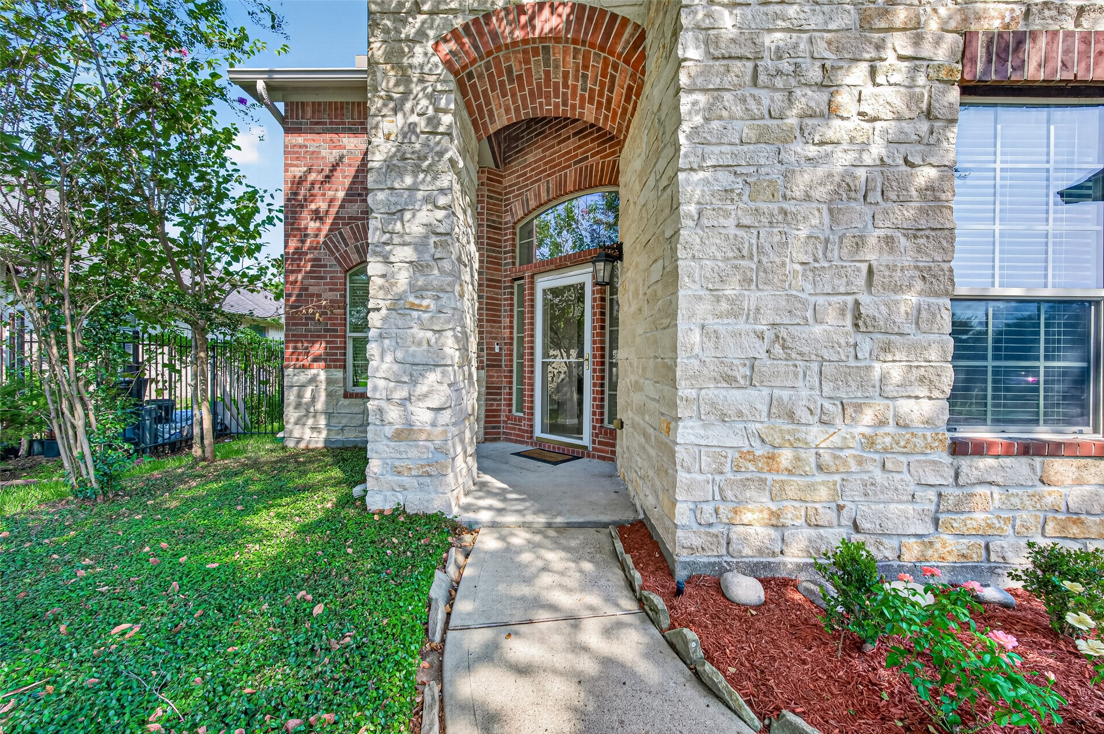 7731 Summer Shore Drive Property Photo 4