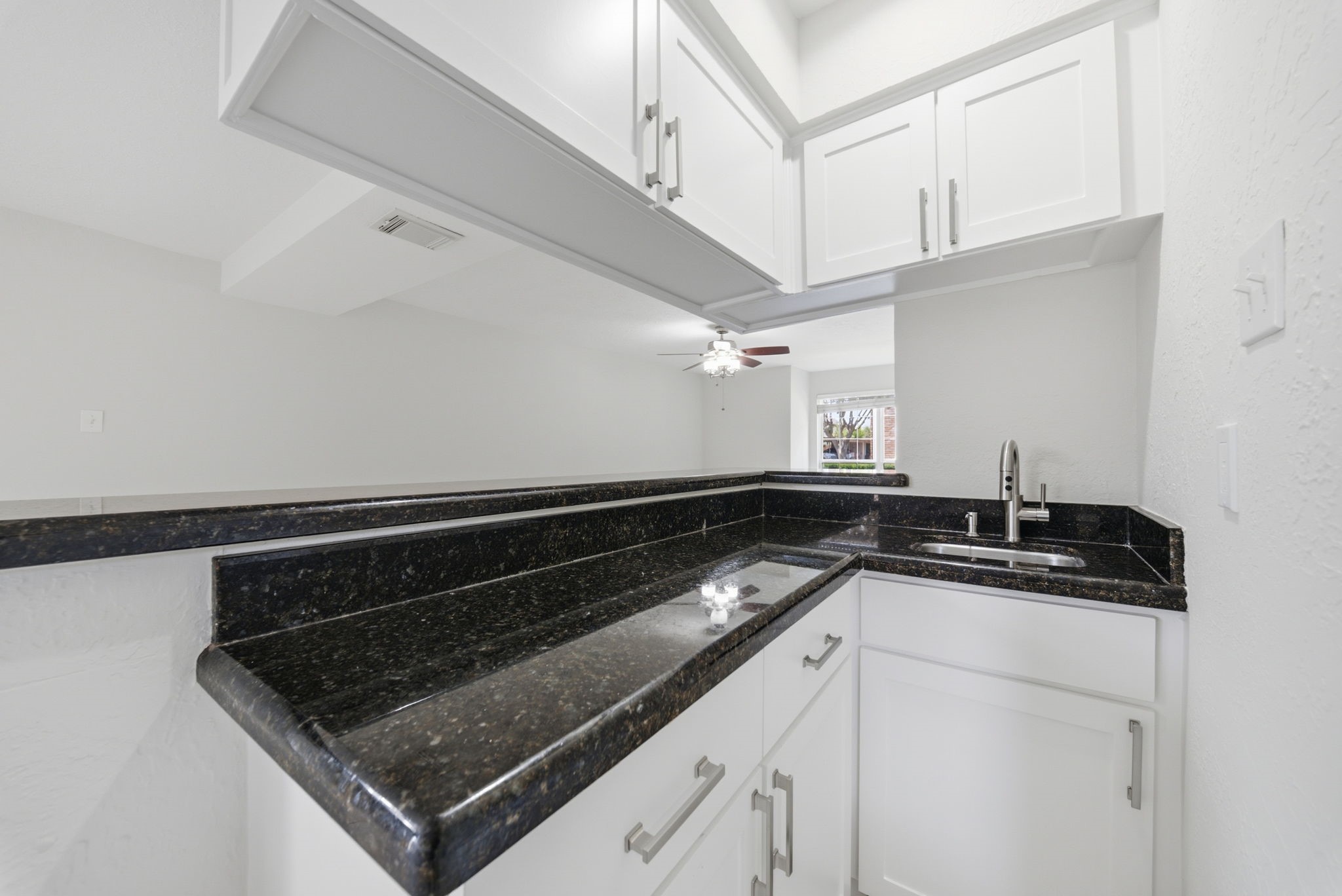 14641 Perthshire Road Property Photo 22