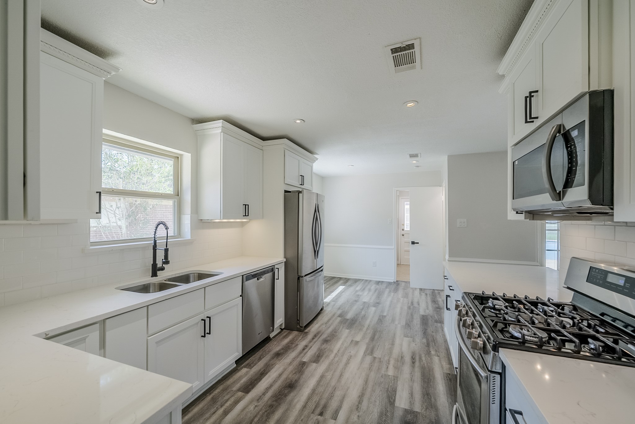 3218 Cypress Point Drive Property Photo 3