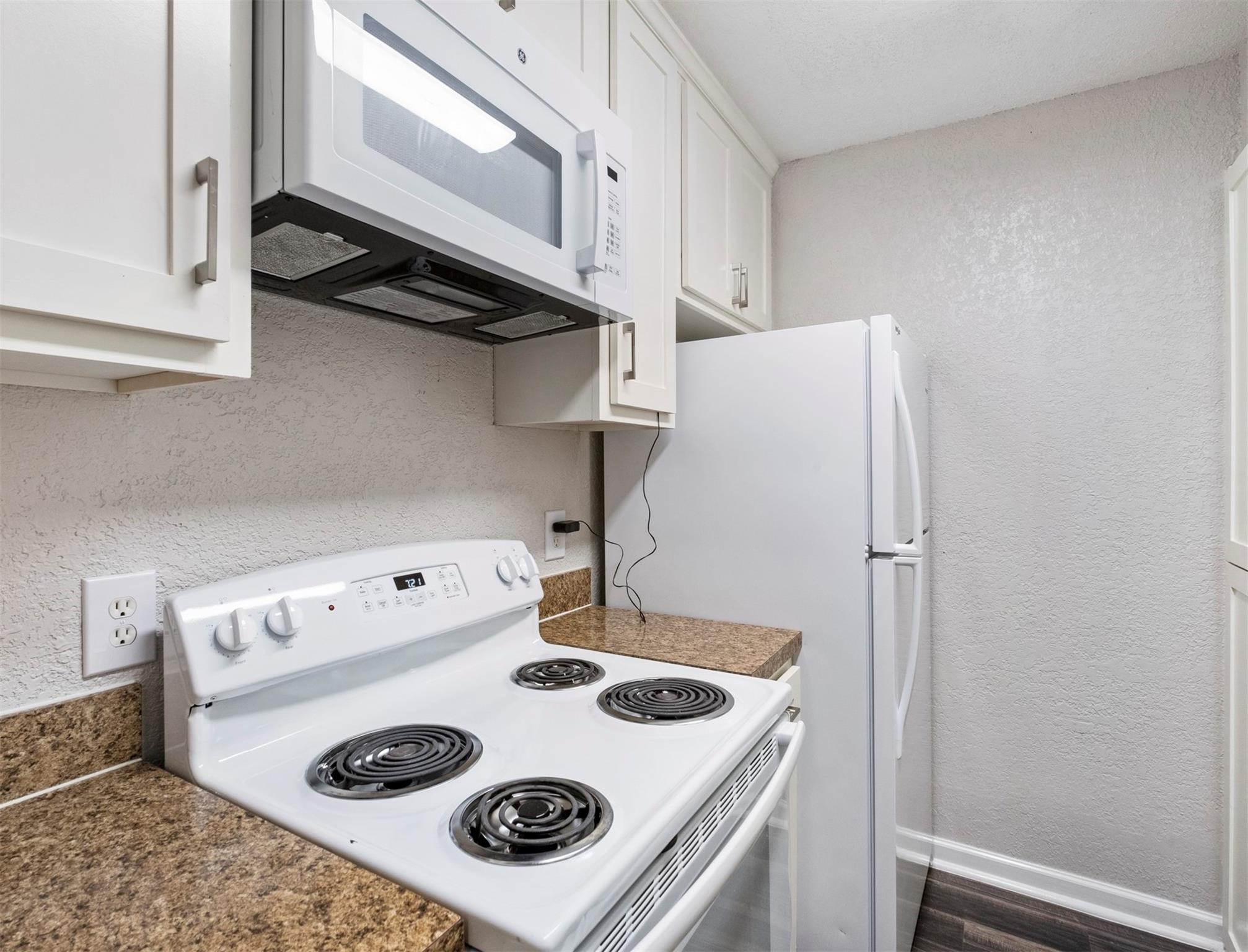12500 Sandpiper Drive 27 Property Photo 6