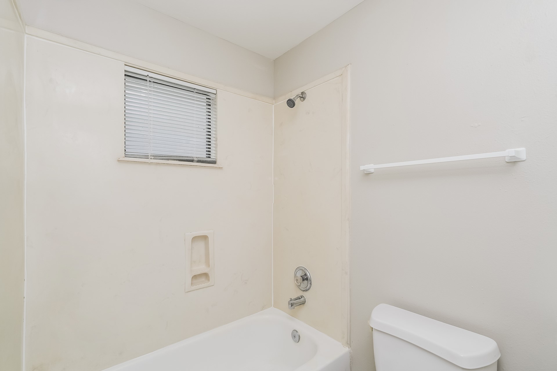 2920 La Estancia Lane Property Photo 17