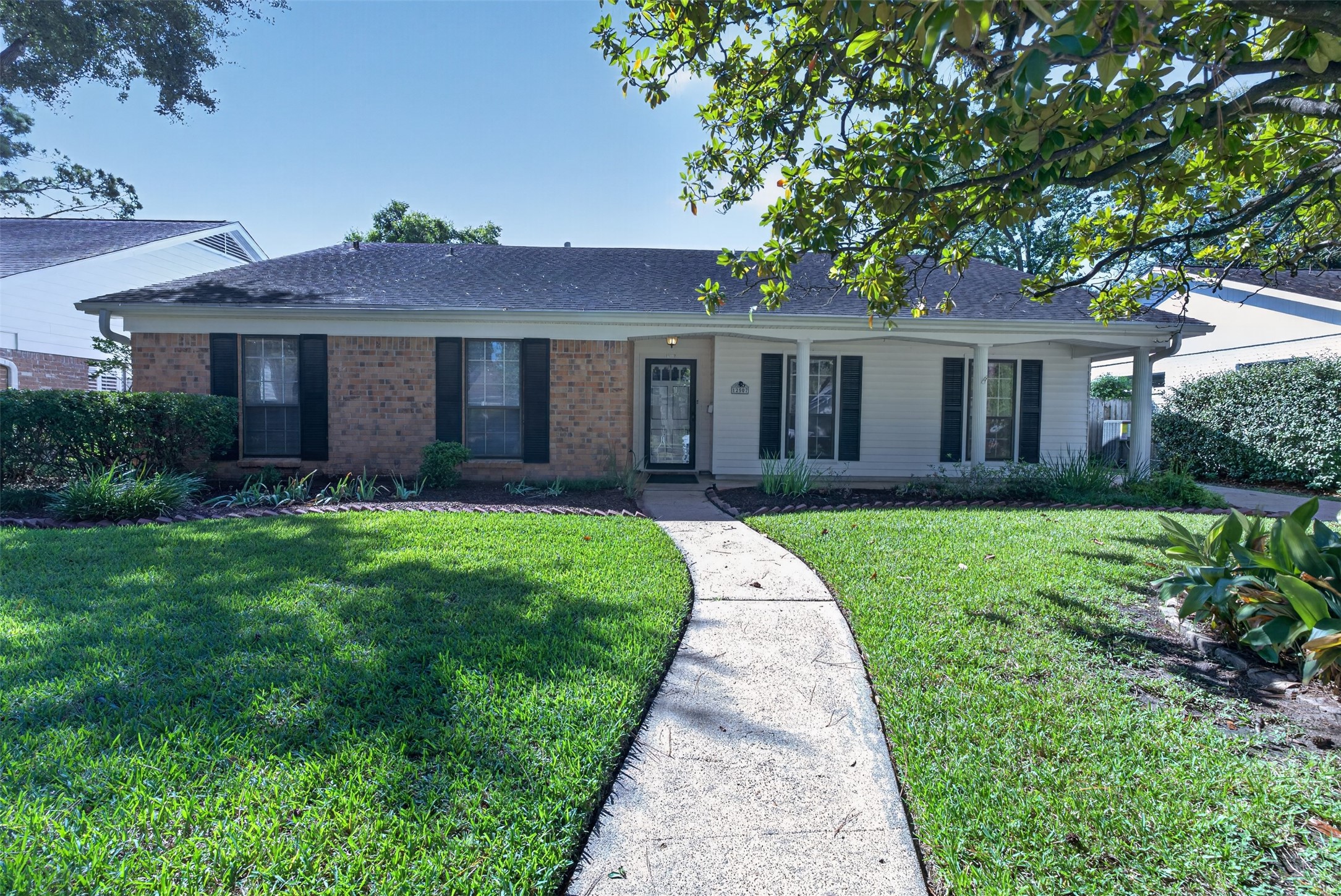 12507 Kingsride Lane Property Photo 2