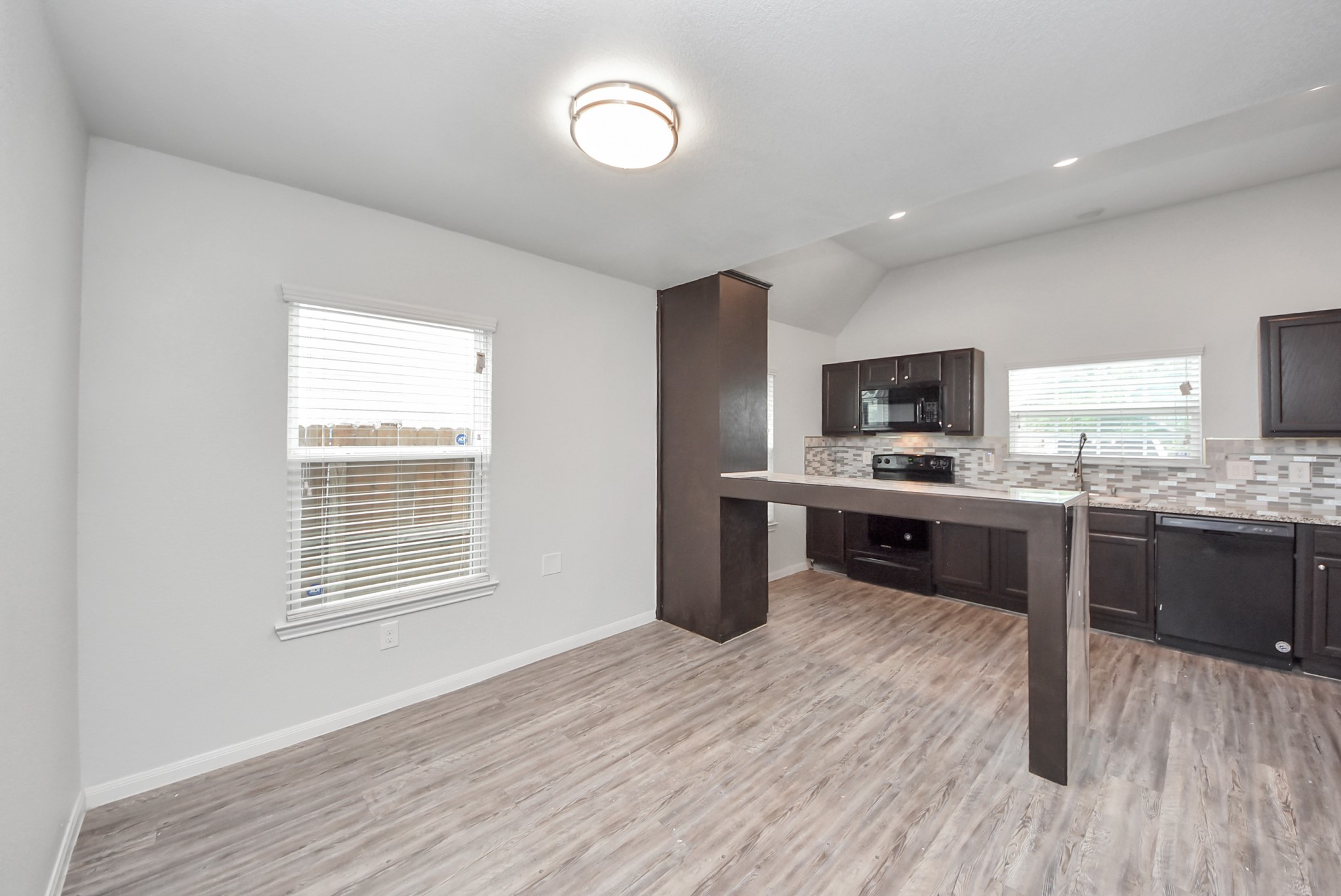 16692 E Ivanhoe Street Property Photo 18