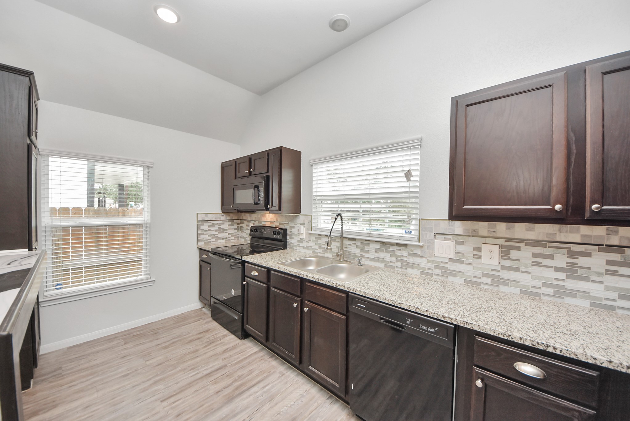 16692 E Ivanhoe Street Property Photo 21