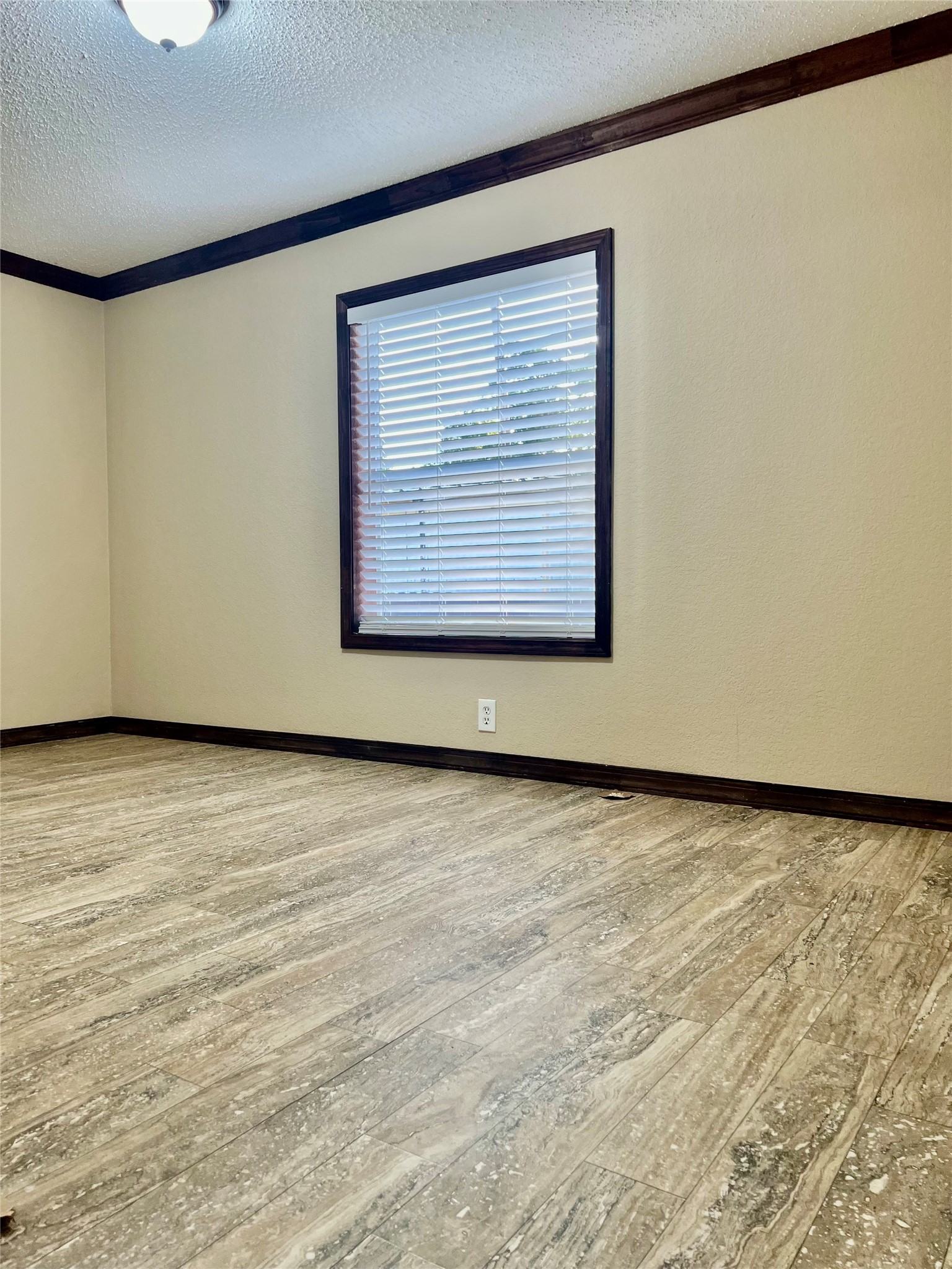 21044 S Sabine Drive Property Photo 11