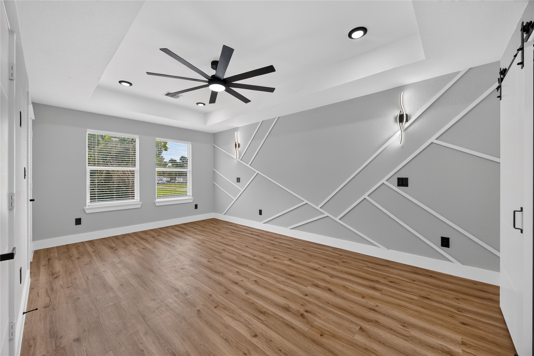 1836 Ferguson Way Street B Property Photo 6