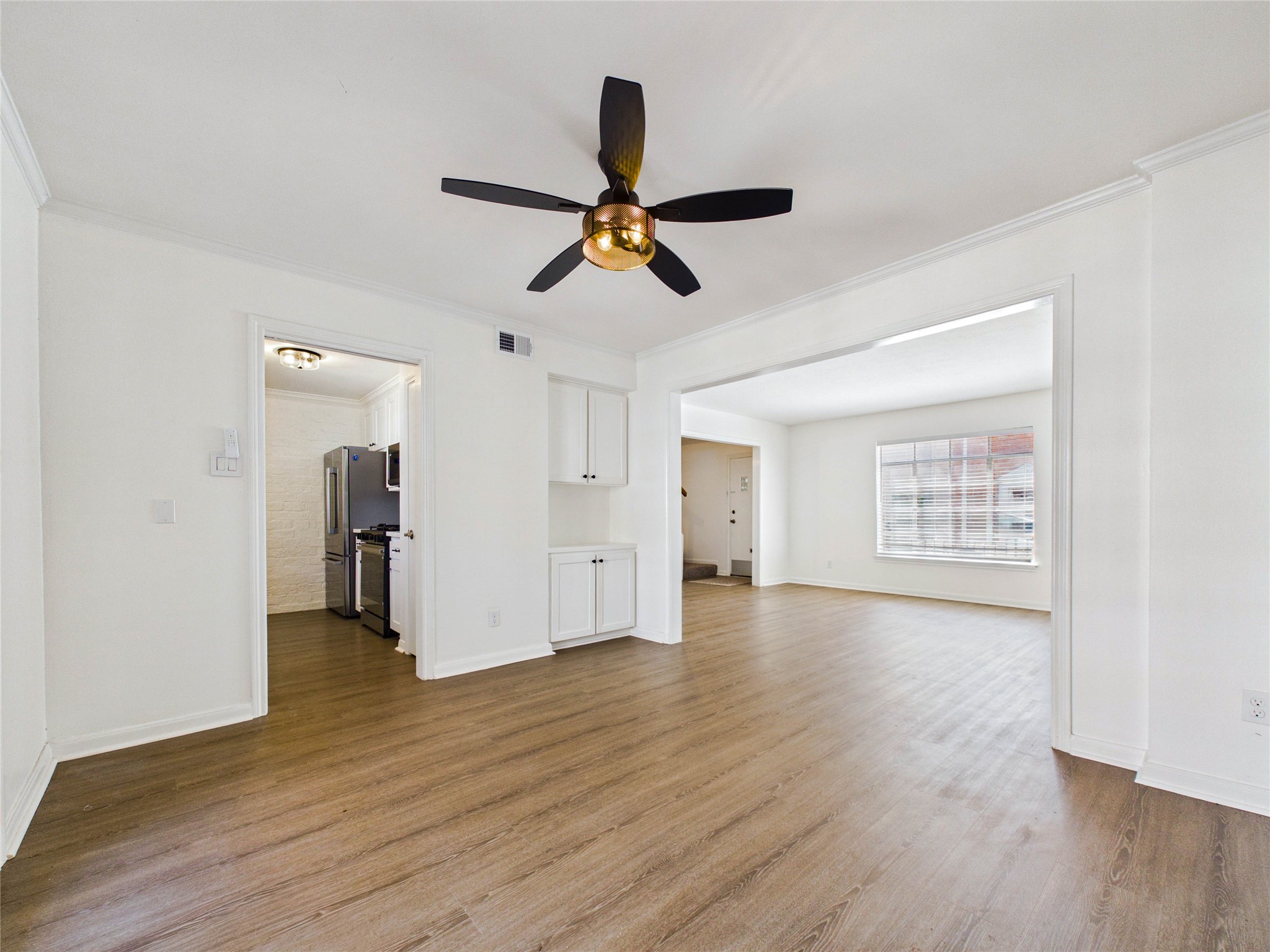 1219 Saxony Lane Property Photo 8