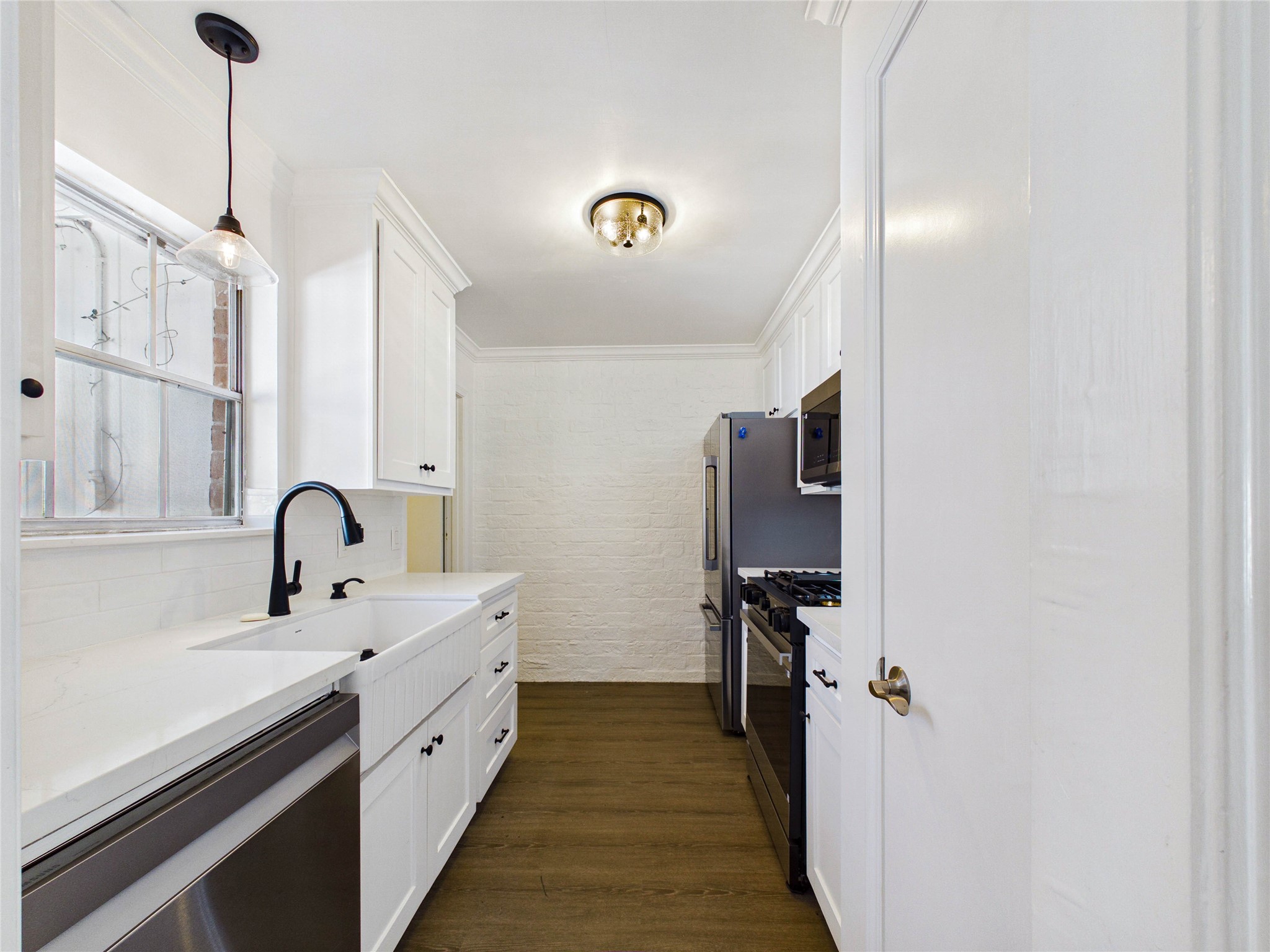 1219 Saxony Lane Property Photo 9