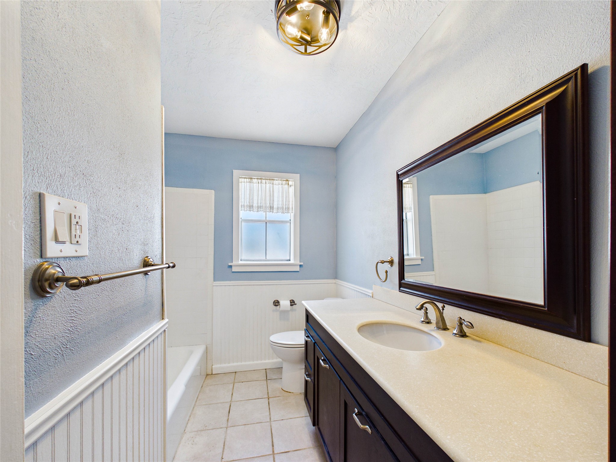 1219 Saxony Lane Property Photo 13