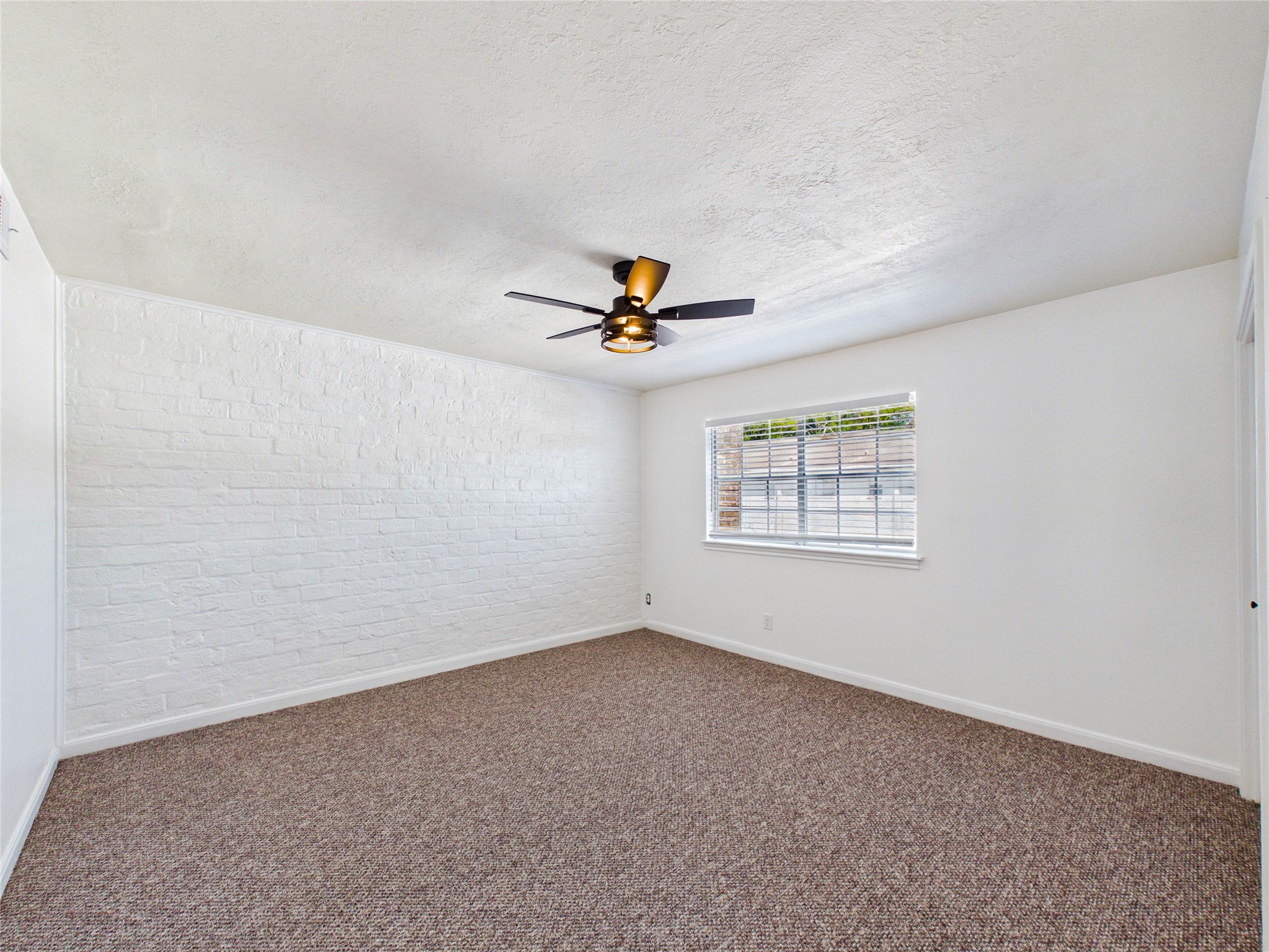 1219 Saxony Lane Property Photo 18