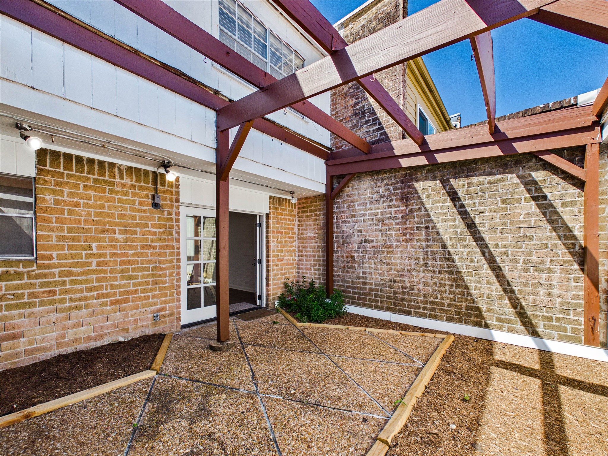 1219 Saxony Lane Property Photo 23