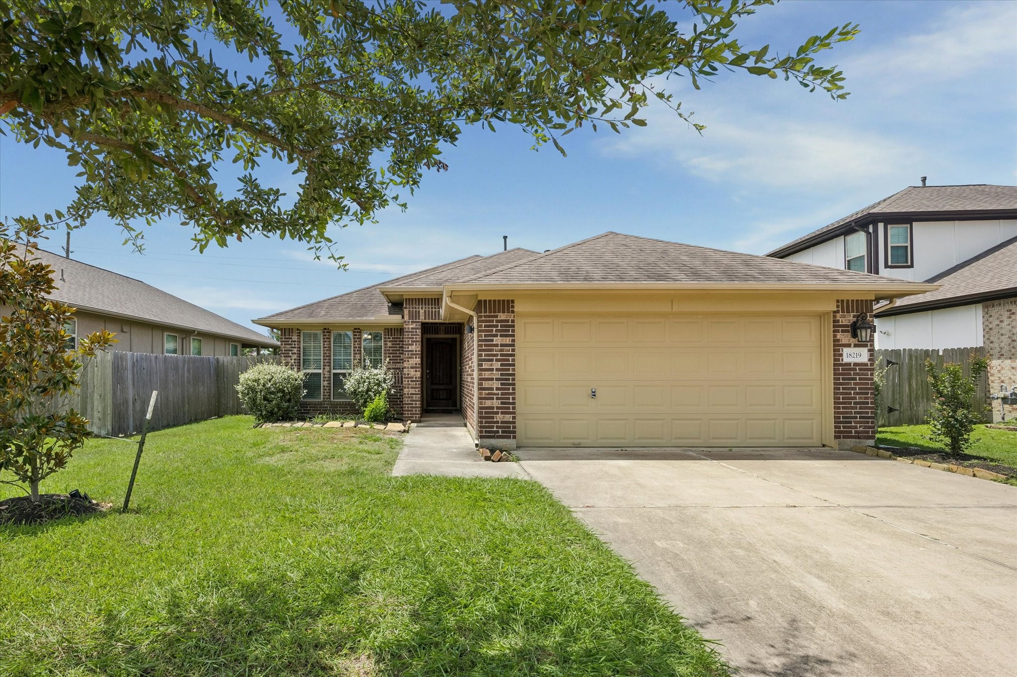18219 Alora Springs Trc Property Photo 2