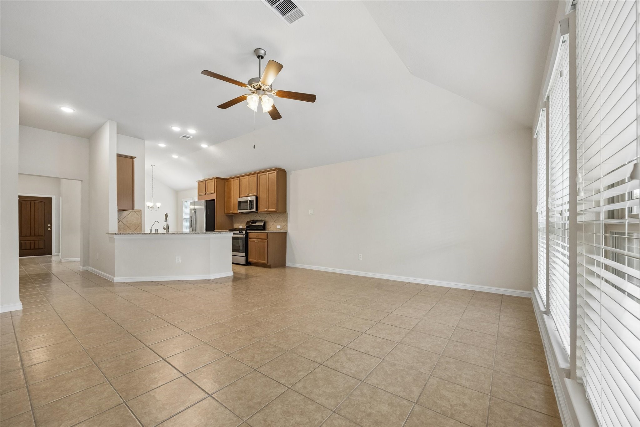 18219 Alora Springs Trc Property Photo 6