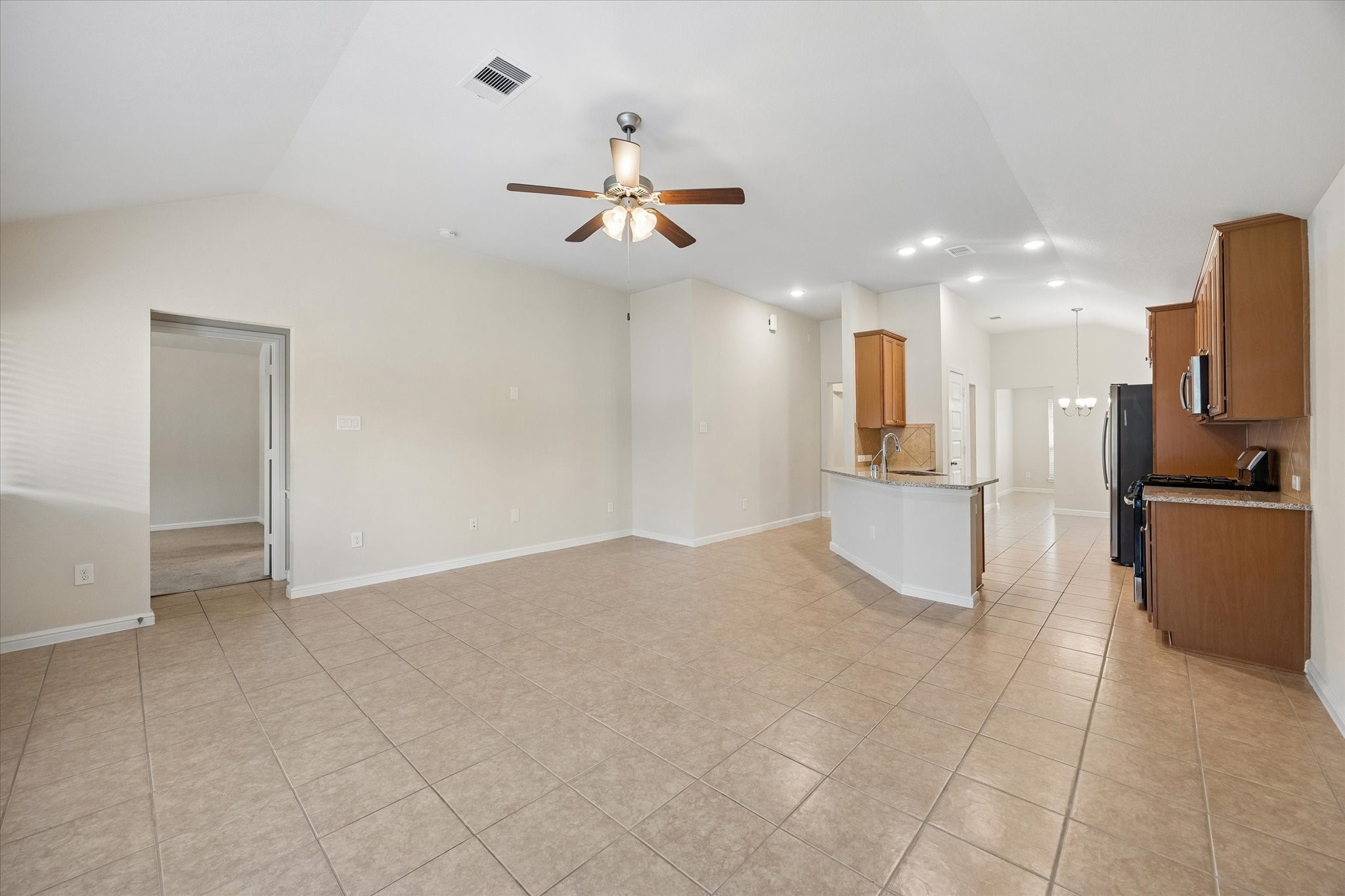 18219 Alora Springs Trc Property Photo 7