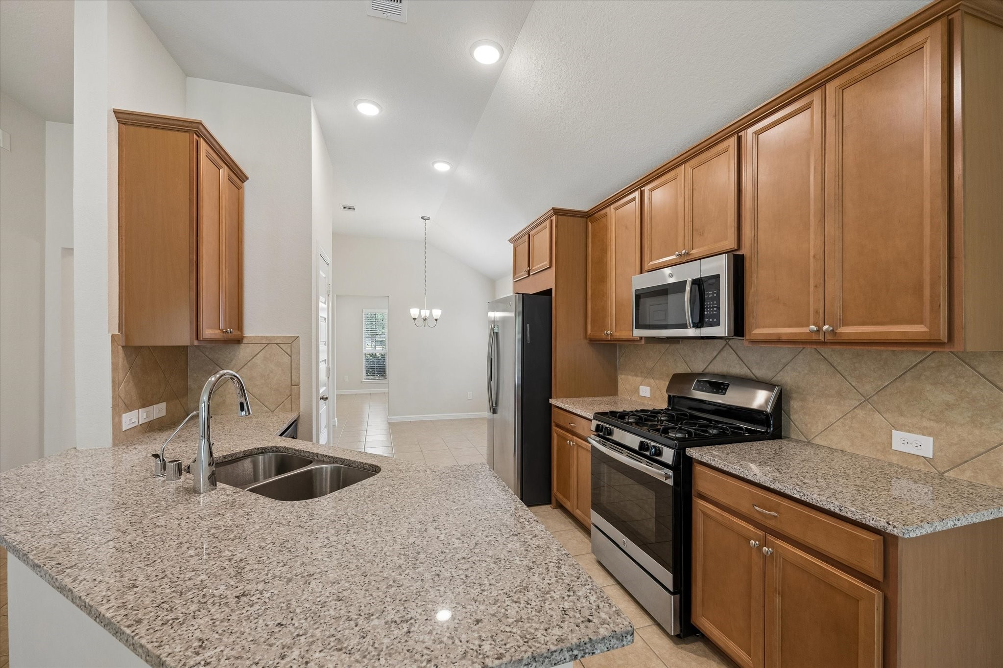 18219 Alora Springs Trc Property Photo 10