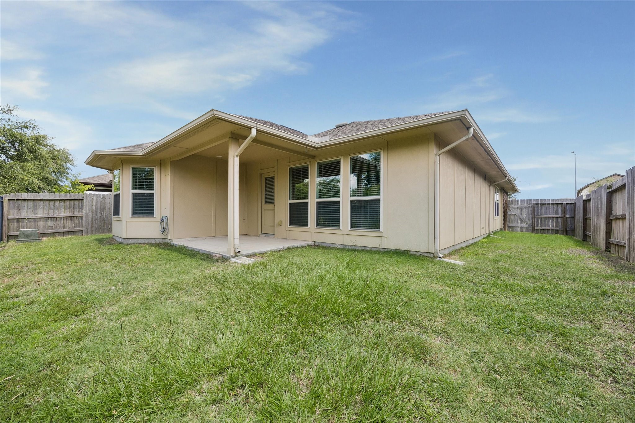 18219 Alora Springs Trc Property Photo 21