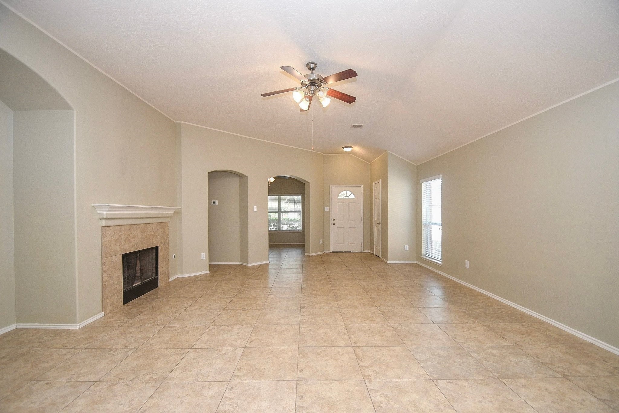 5010 Bridgevalley Court Property Photo 6