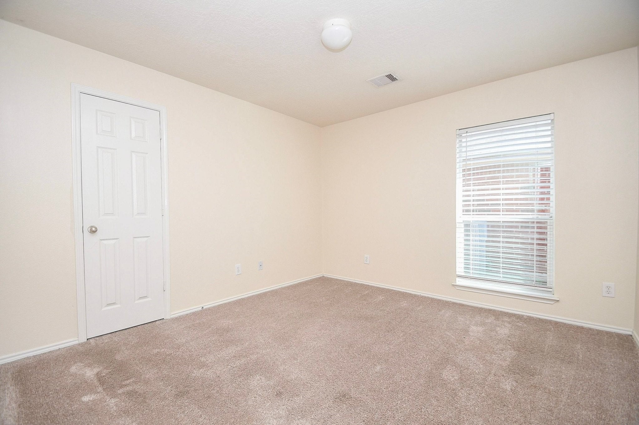 5010 Bridgevalley Court Property Photo 13