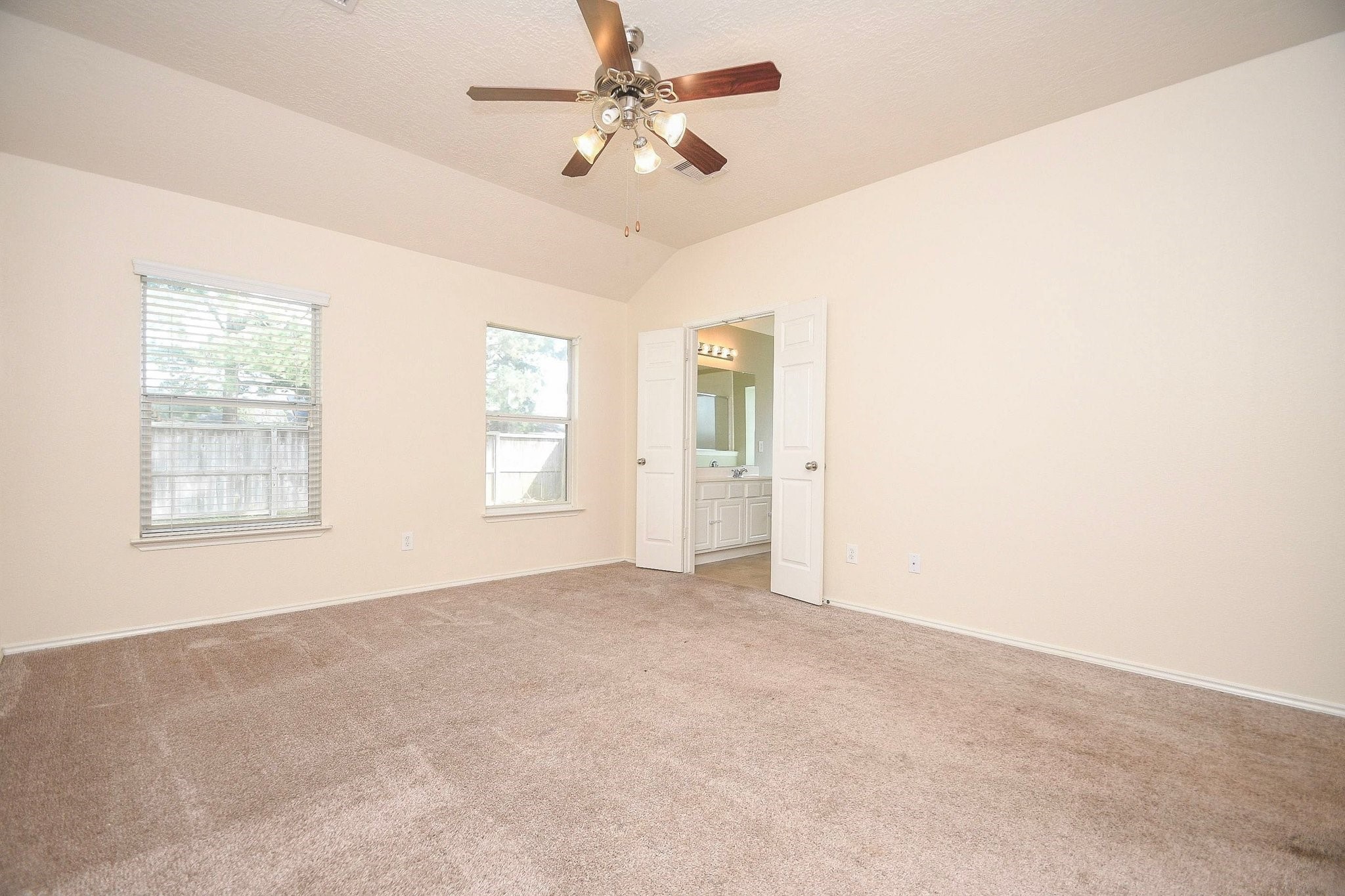 5010 Bridgevalley Court Property Photo 19