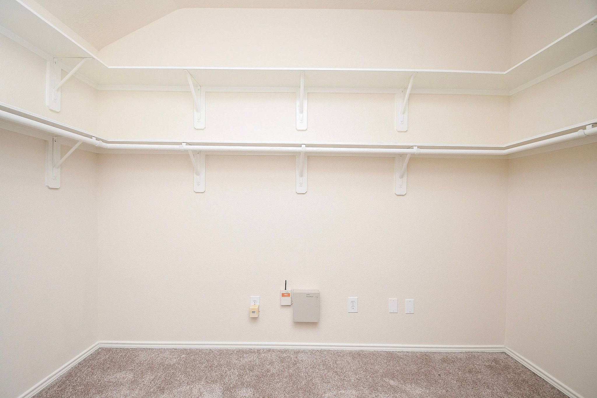 5010 Bridgevalley Court Property Photo 28