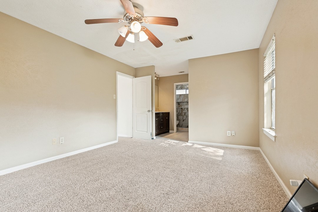 8214 Pine Falls Drive Property Photo 14