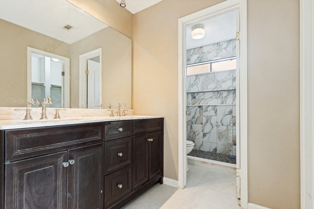 8214 Pine Falls Drive Property Photo 15