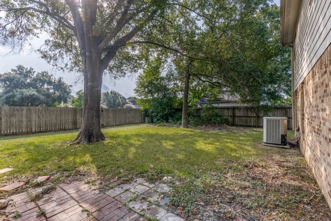 8214 Pine Falls Drive Property Photo 24