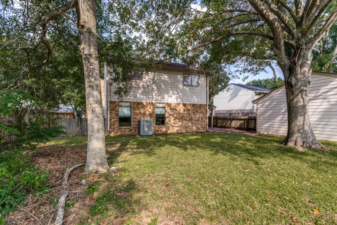 8214 Pine Falls Drive Property Photo 25