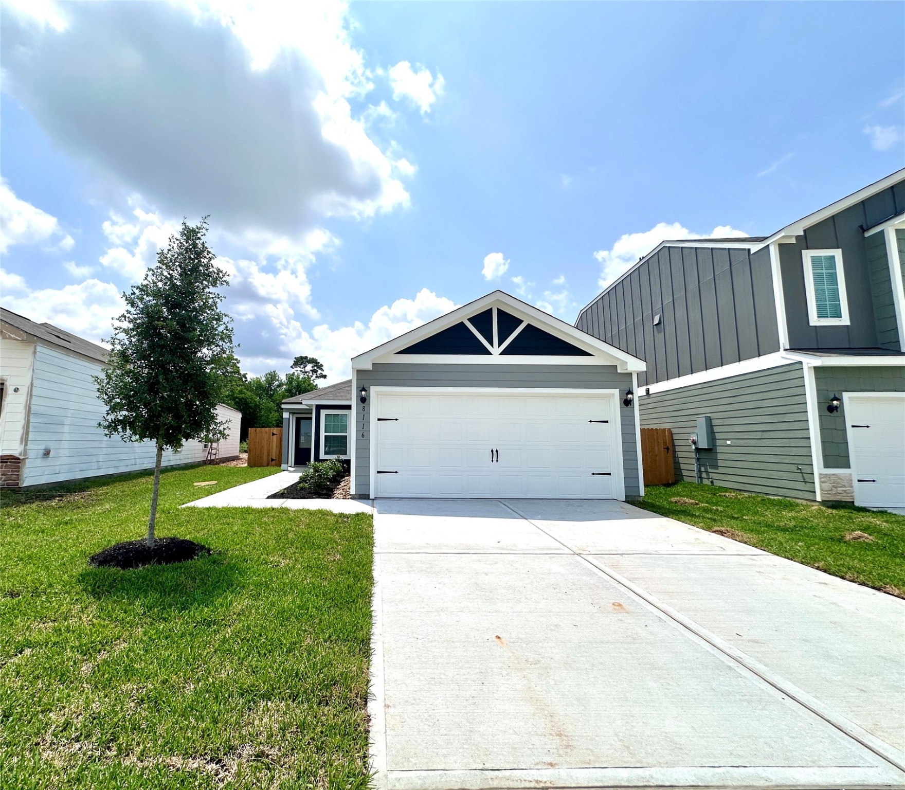 8116 Sunberry Shadow Drive Property Photo