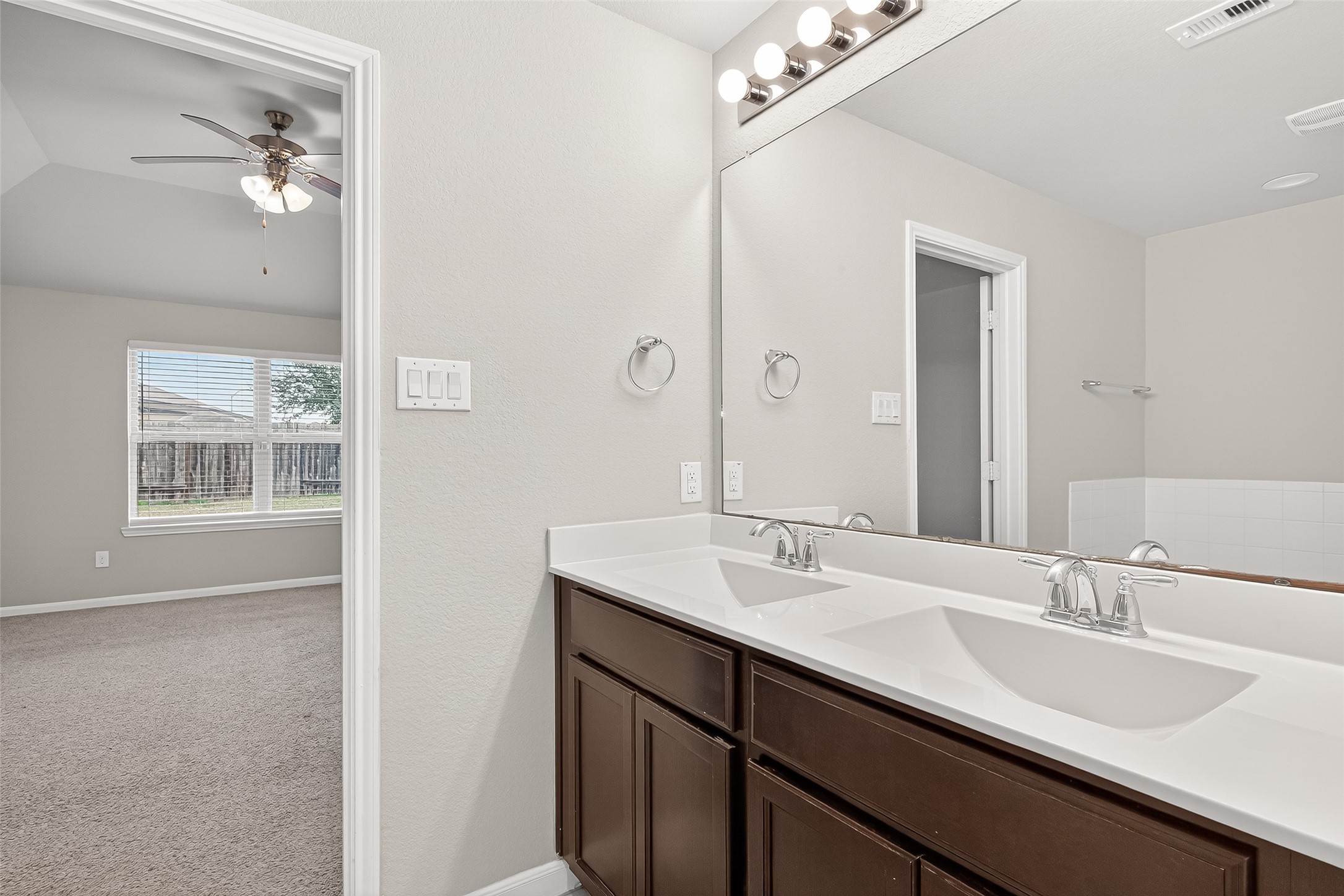 18343 Stablewood Manor Trail Property Photo 29