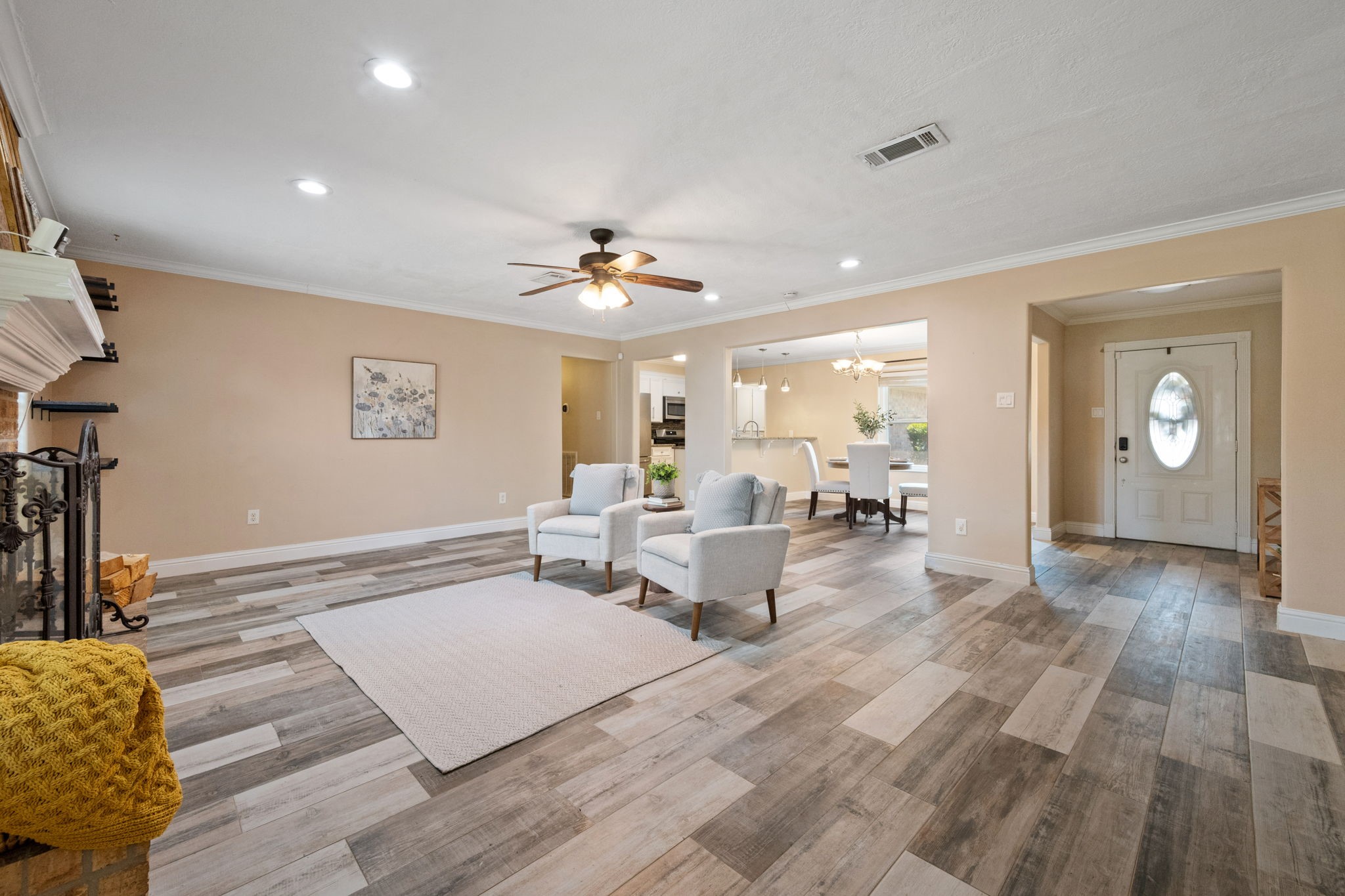 408 Foxmeadow Lane Property Photo 8