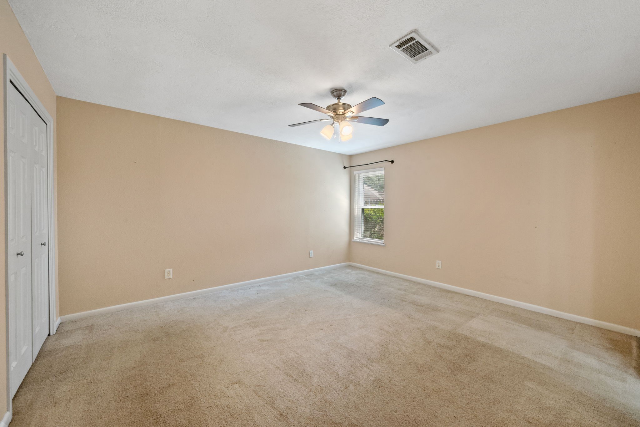 408 Foxmeadow Lane Property Photo 13