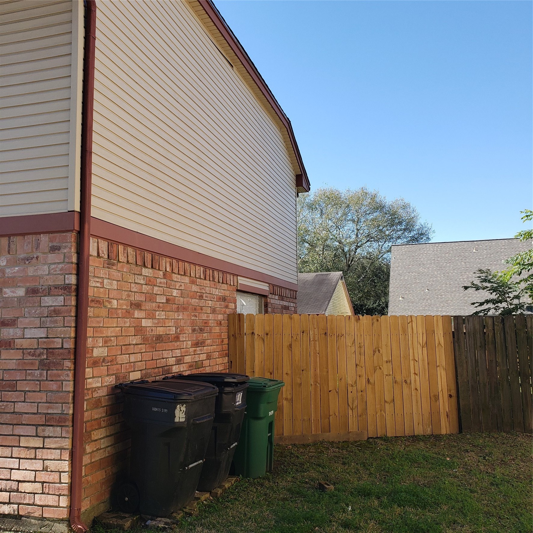 16734 Lost Quail Drive Property Photo 3