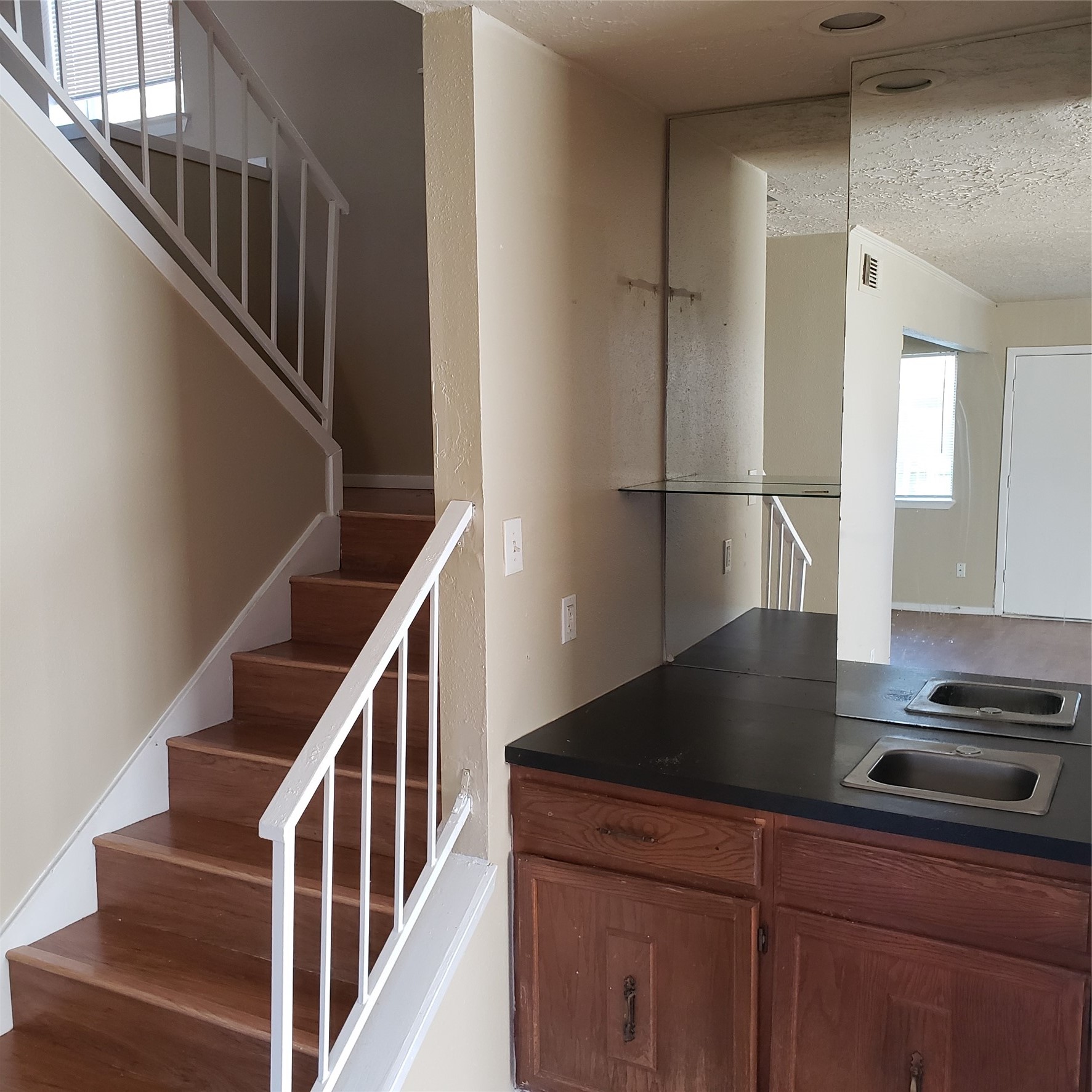 16734 Lost Quail Drive Property Photo 7