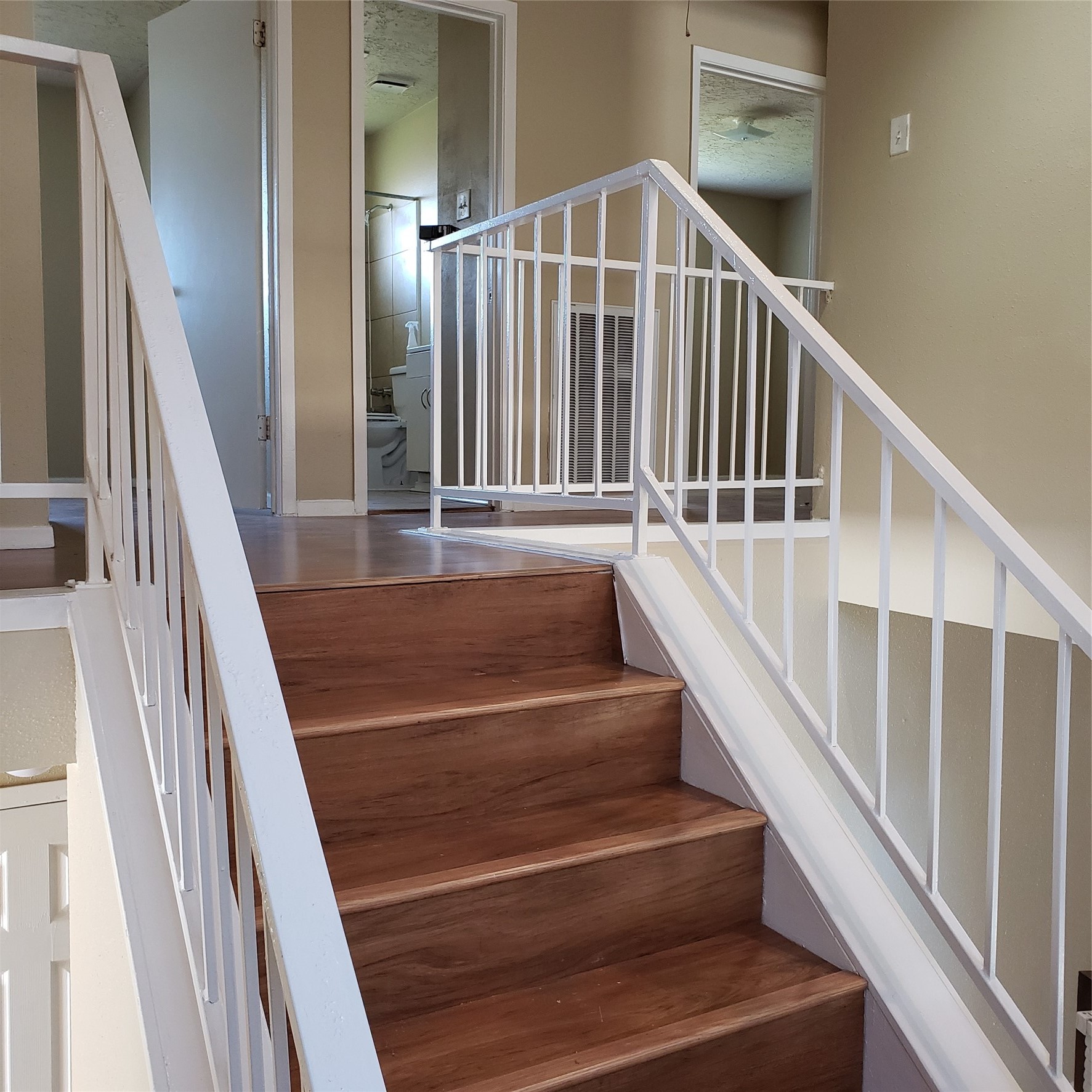 16734 Lost Quail Drive Property Photo 8