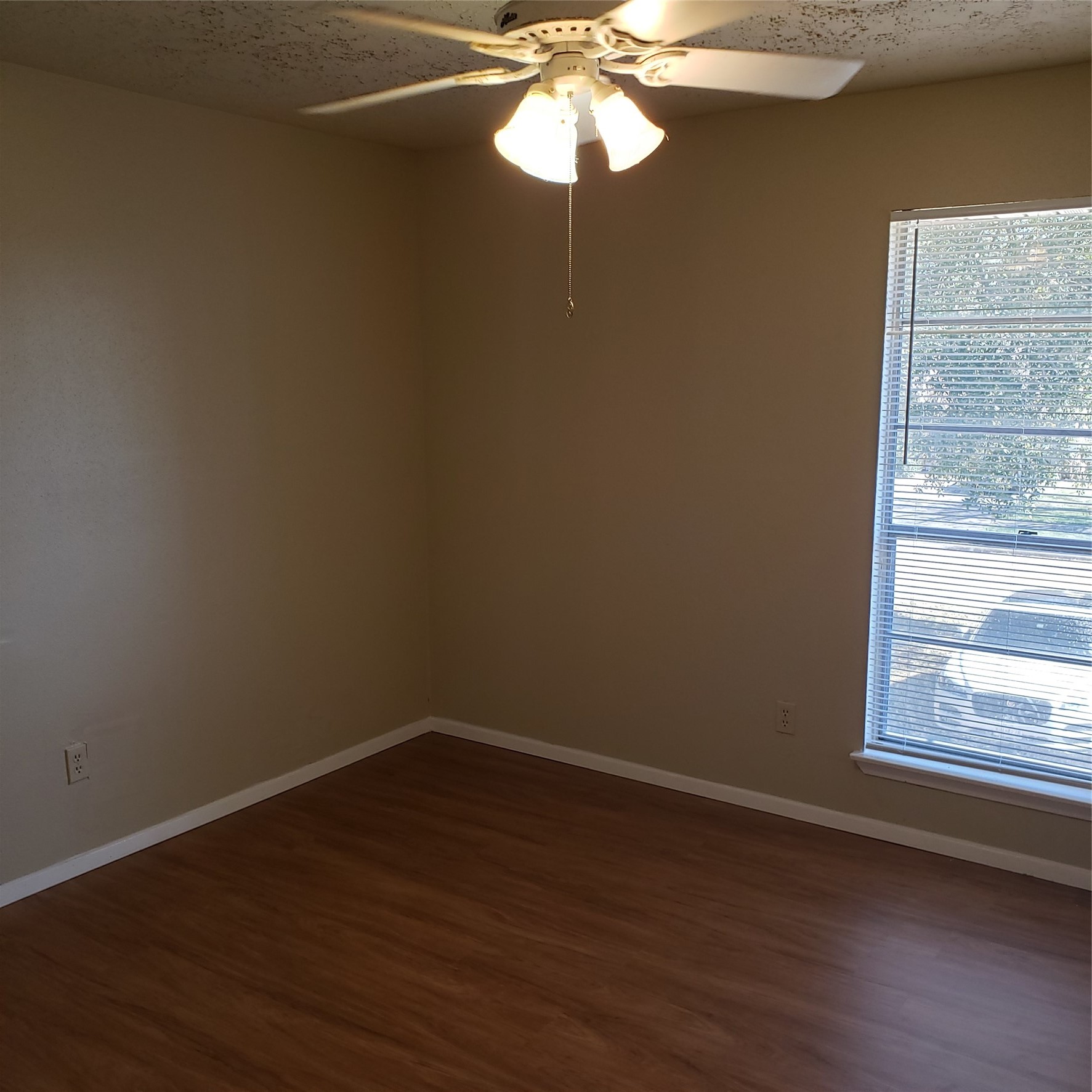 16734 Lost Quail Drive Property Photo 11