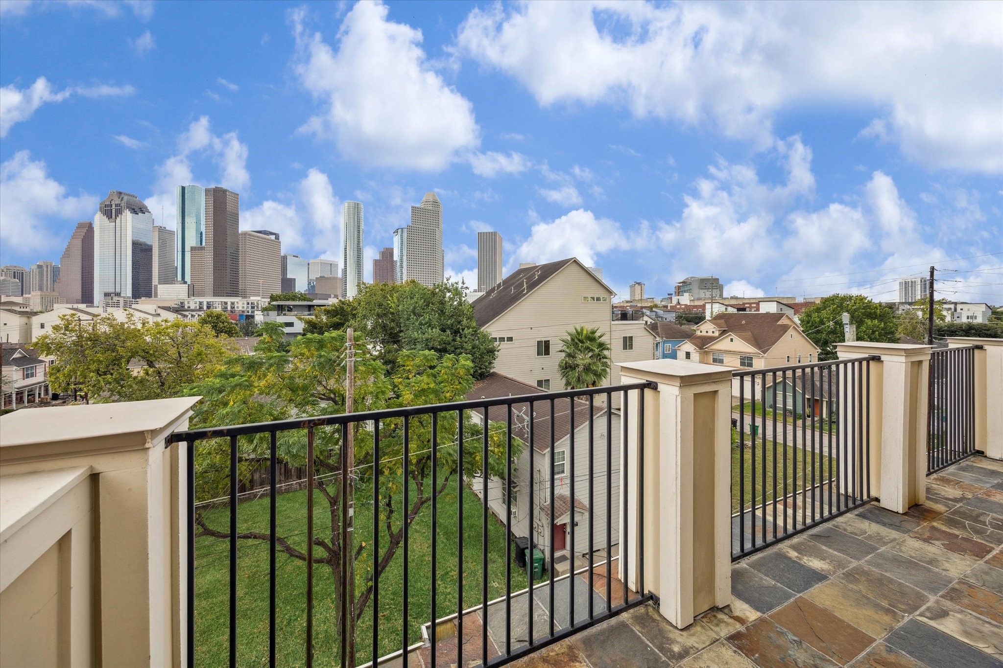 1206 Cushing Street Property Photo 19