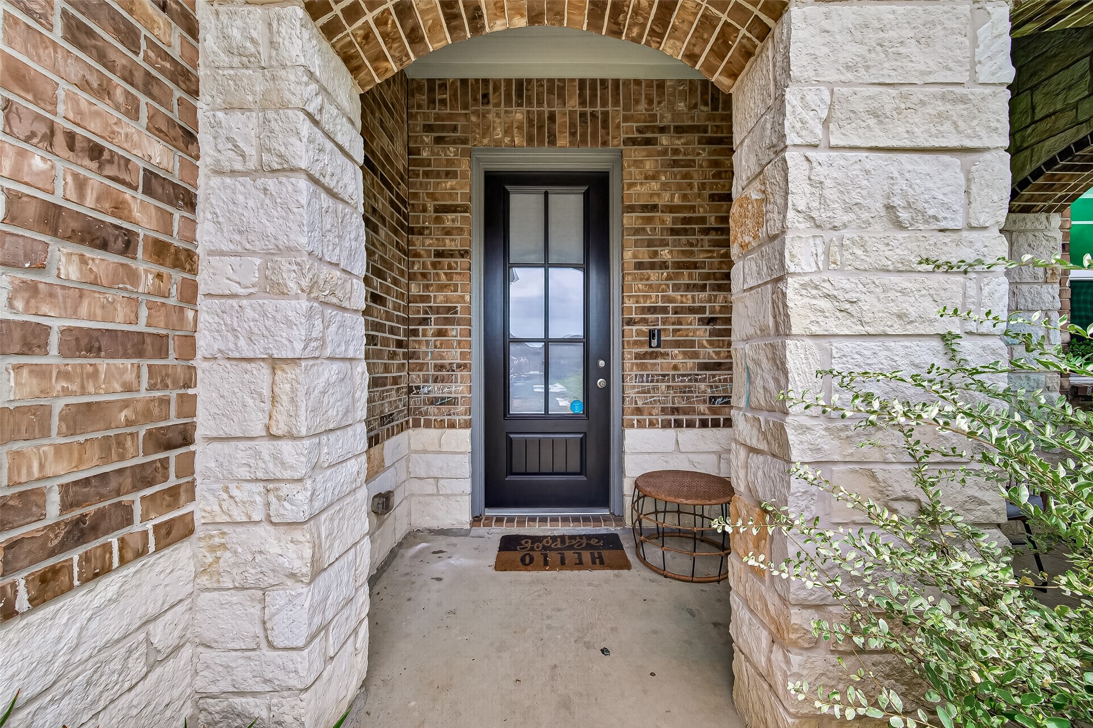 17027 Bainham Forest Trail Property Photo 2