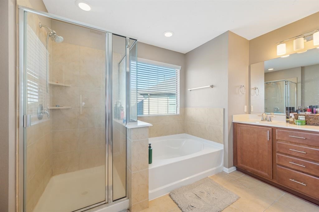 16402 Williamstown Drive Property Photo 21