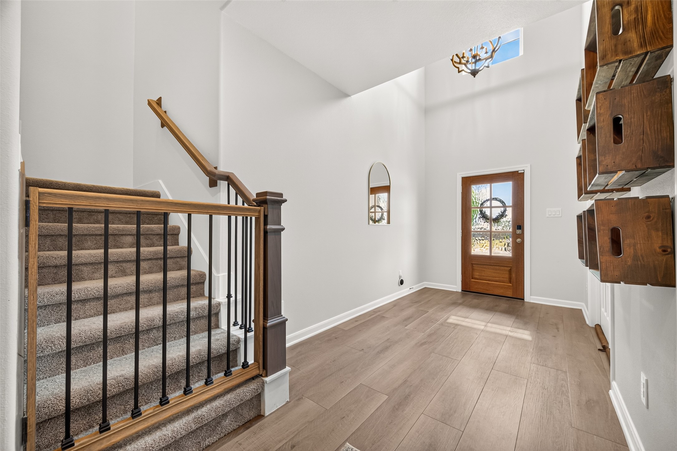 6122 Hazel Lake Drive Property Photo 4