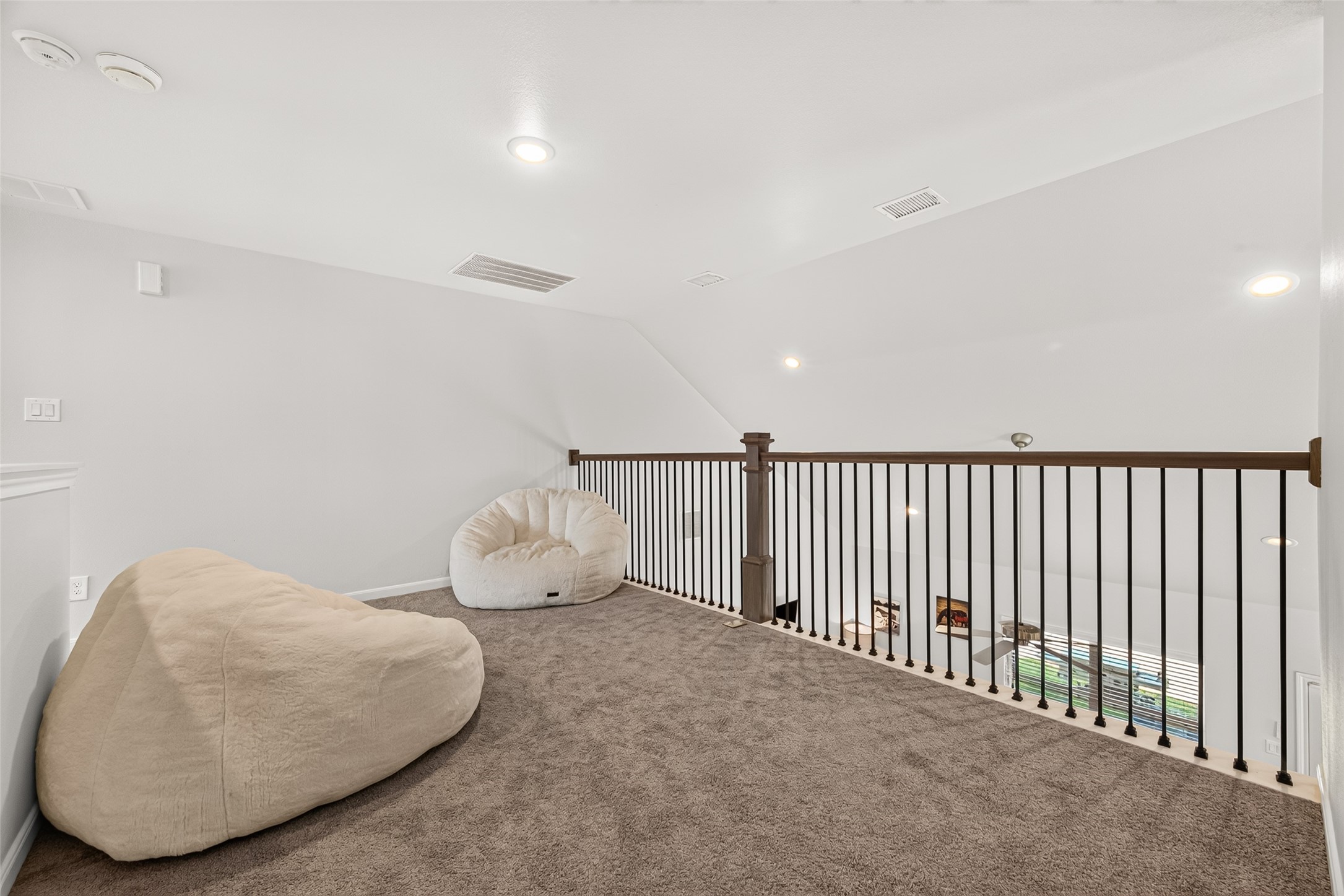 6122 Hazel Lake Drive Property Photo 15