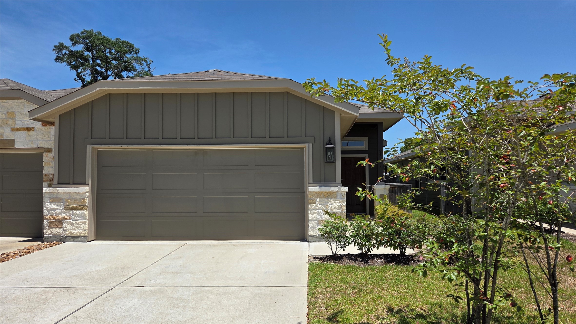 25528 Starling Lane Property Photo 1