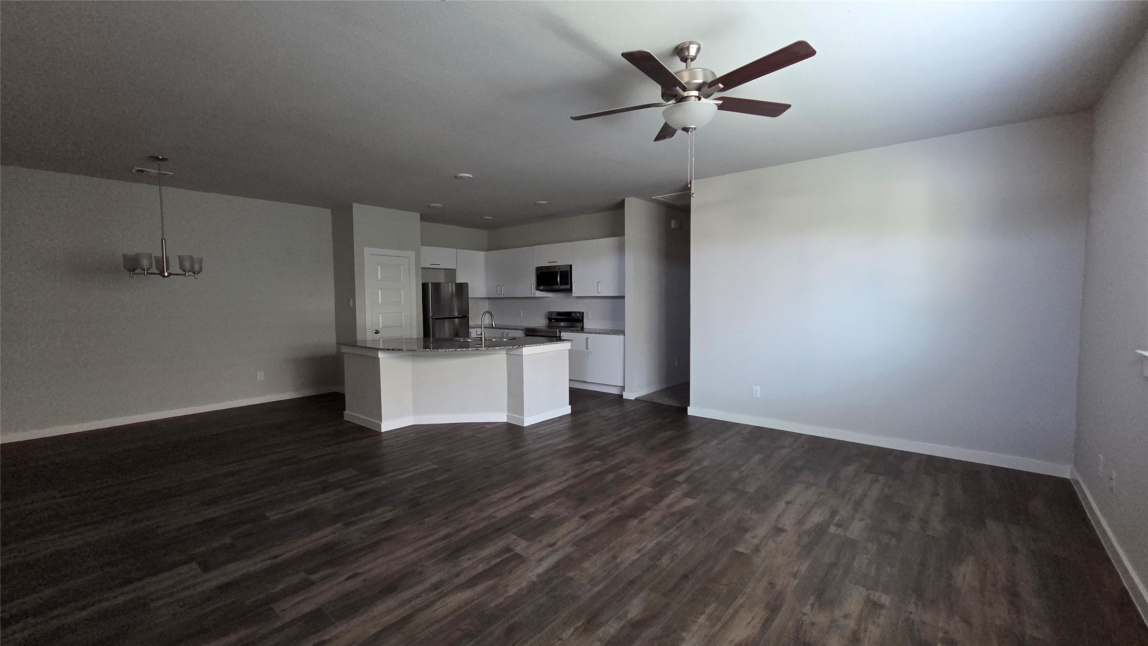 25528 Starling Lane Property Photo 3