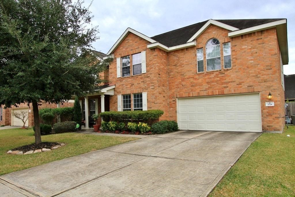 2118 Long Trail Path Court Property Photo 2
