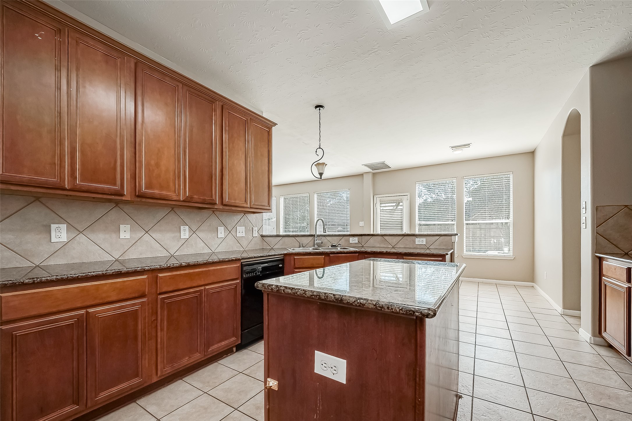 2118 Long Trail Path Court Property Photo 13