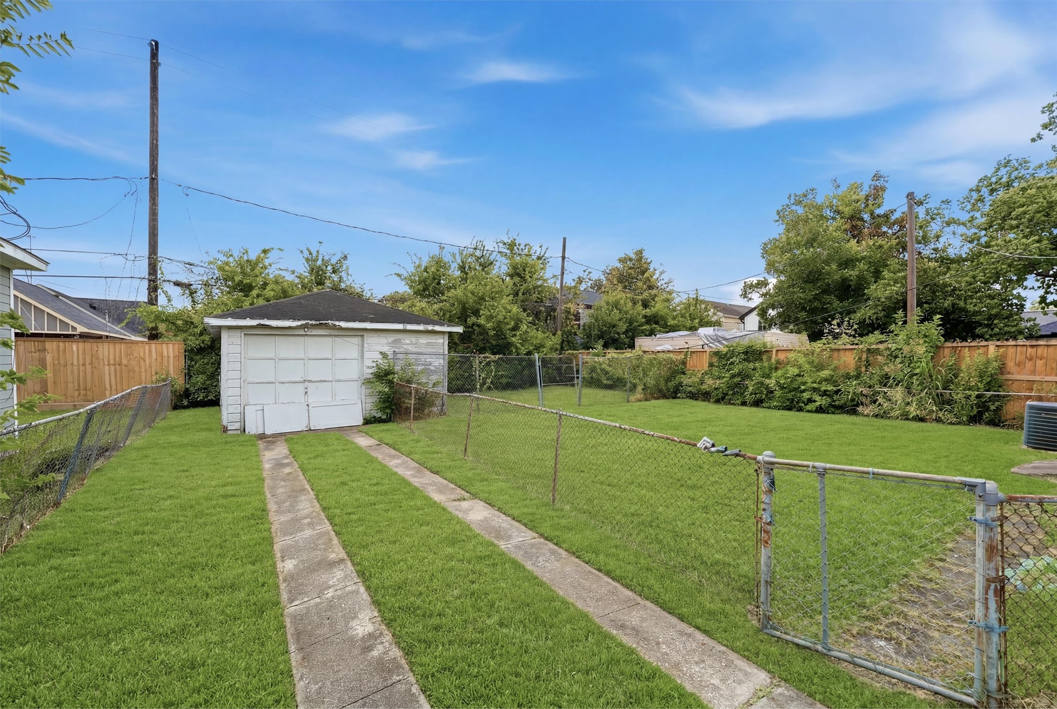 1518 Munger Street Property Photo 3