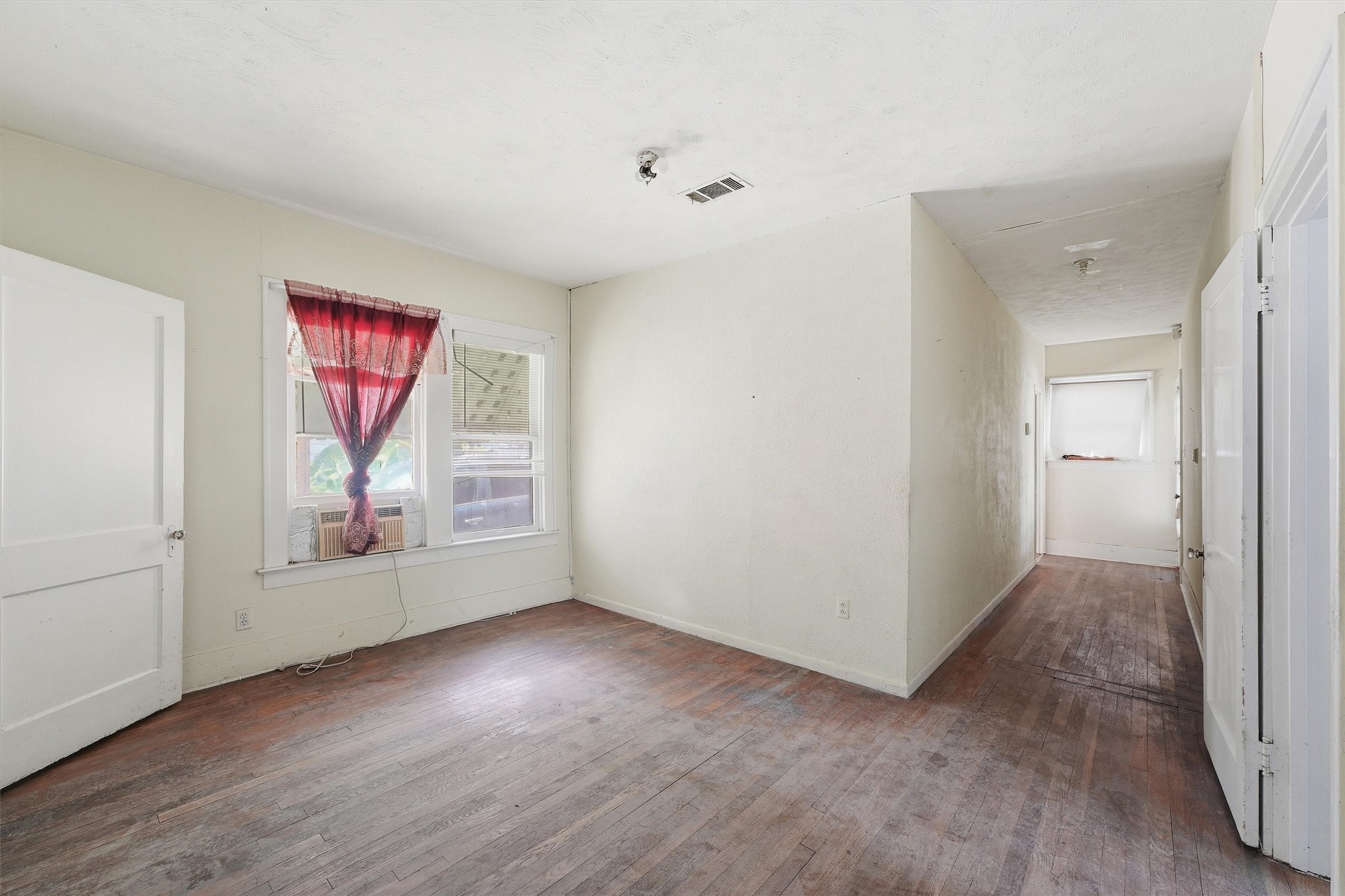 1518 Munger Street Property Photo 16